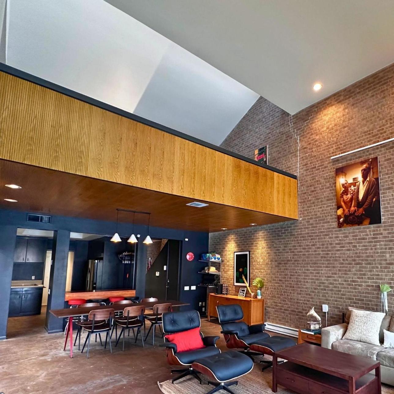 Chic In The Holiday home Houston